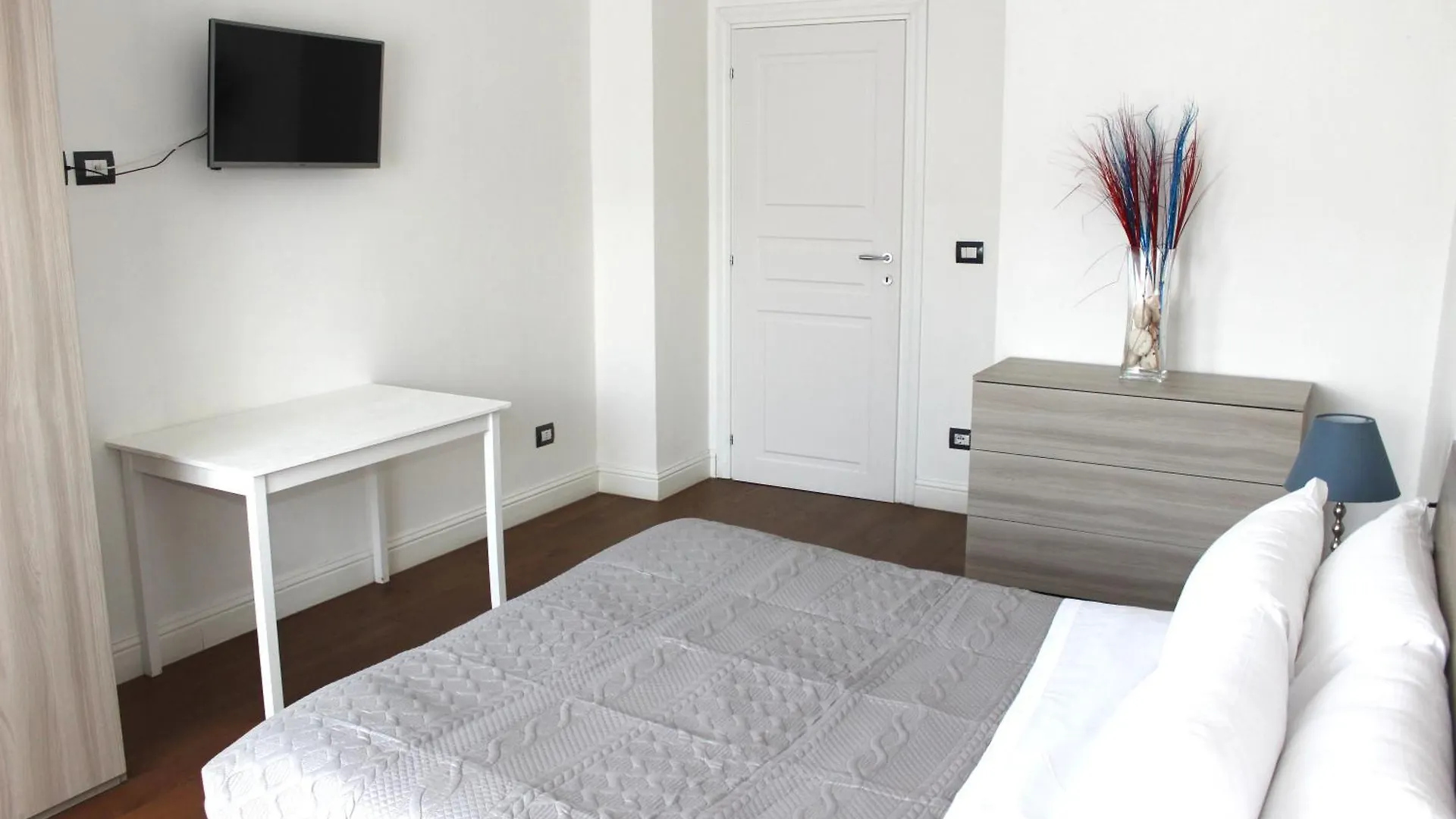 Art Apartment Stazione B Florence