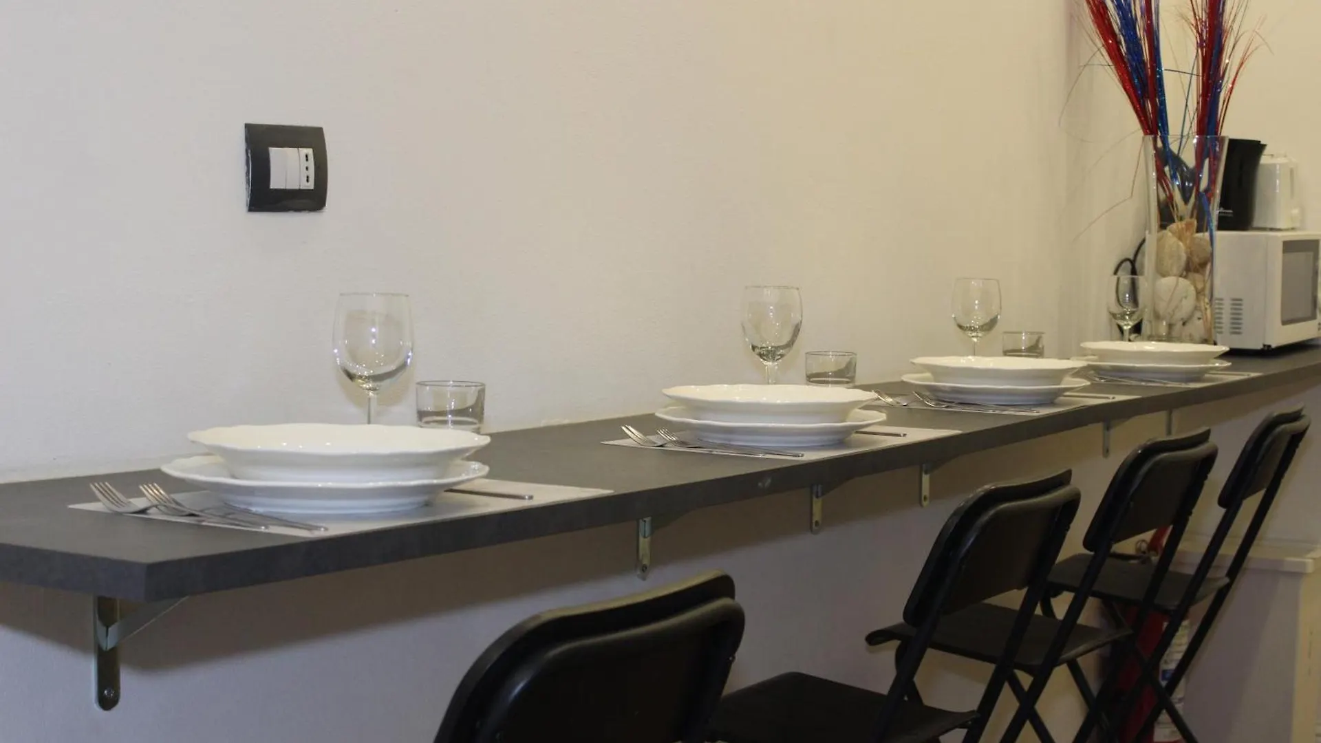 Art Apartment Stazione B Florenz 0*,