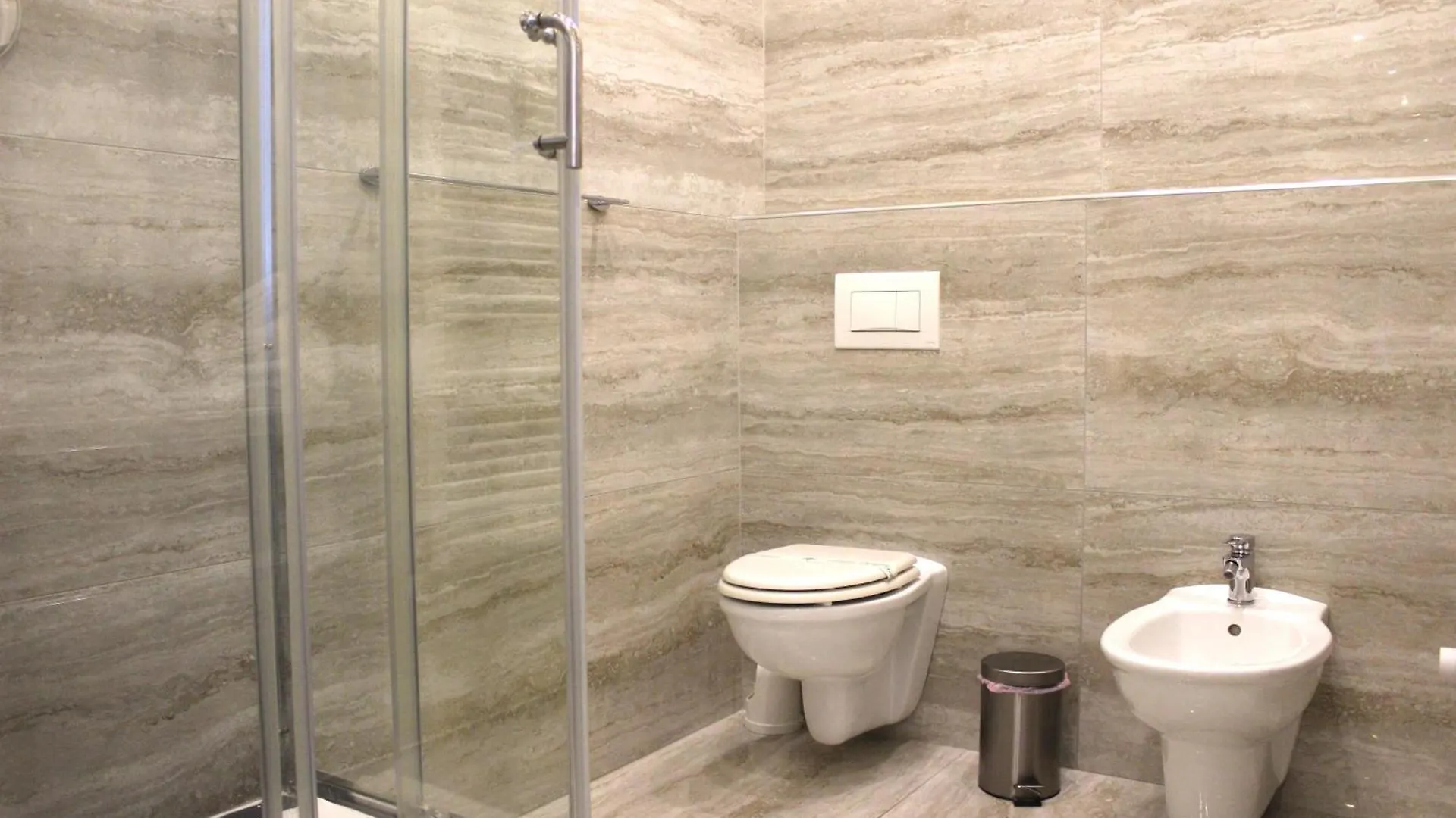 Art Apartment Stazione B Florence 0*,