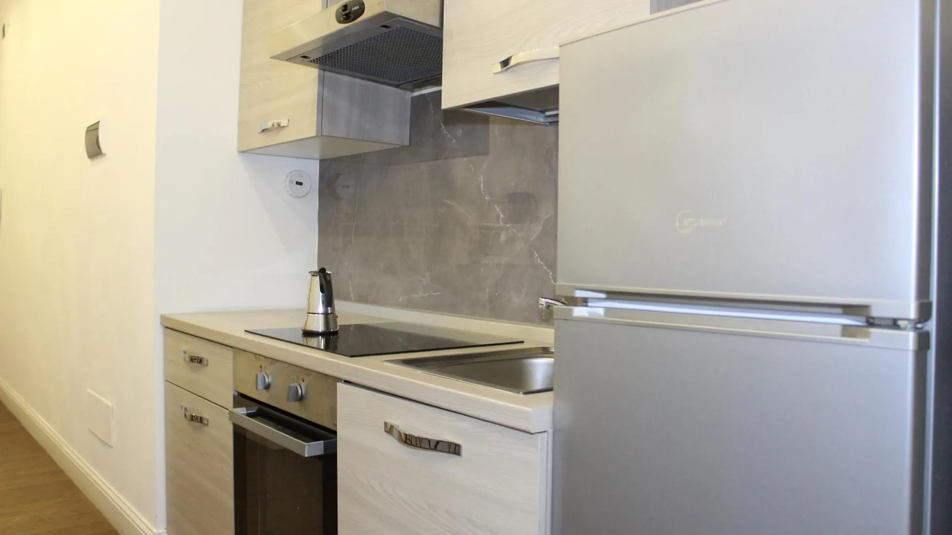 Art Apartment Stazione B Florence